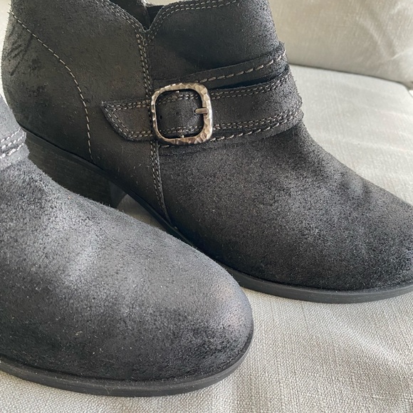 Clarks Charlten Bay leather suede distressed ankle boots- sz. 8 M - Picture 10 of 11